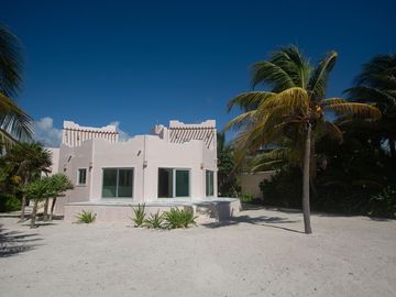 REFUGIO DE PAZ FRENTE A LA PLAYA