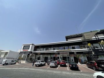 LOCAL EN VENTA RESIDENCIAL EL REFUGIO QUERETARO