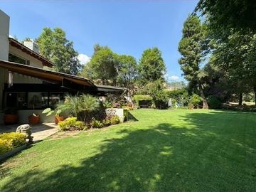 CASA EN VENTA EN CLUB DE GOLF AVANDARO