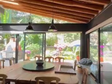 CASA EN VENTA EN CLUB DE GOLF AVANDARO
