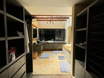CASA EN VENTA EN CLUB DE GOLF AVANDARO