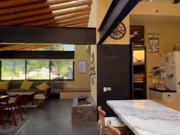CASA EN VENTA EN CLUB DE GOLF AVANDARO