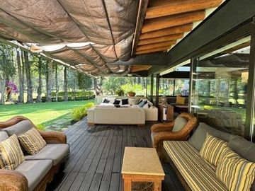 CASA EN VENTA EN CLUB DE GOLF AVANDARO