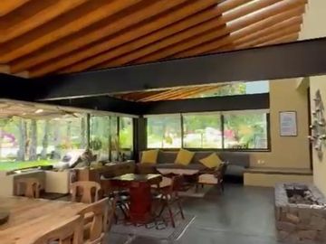 CASA EN VENTA EN CLUB DE GOLF AVANDARO