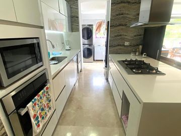 Venta Apartamento Oeste Cristales