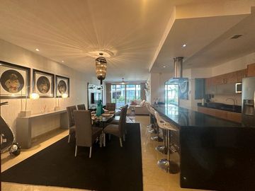 HERMOSO DEPARTAMENTO EN VENTA EN PLAYA DEL CARMEN