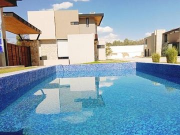 CASA EN  PRIVADA VILLAS SAN CARLOS, TEQUISQUIAPAN CENTRO, QRO.