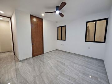 Casa de 4 recámaras en privada con amenidades en venta en Temozón Norte