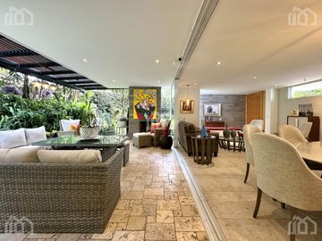 CASA DE VENTA EN CUMBAYA