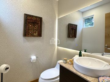 CASA DE VENTA EN CUMBAYA