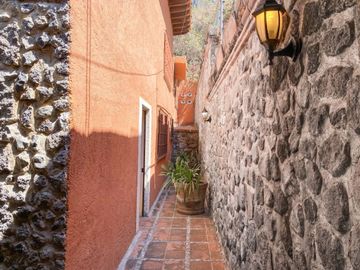 Casa en Fraccionamiento en Analco Cuernavaca - LPI-52-Fr