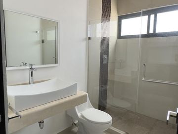 Casa en venta en Residencial Arbolada - Huayacán
