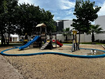 CASA EN VENTA EN RESIDENCIAL LA RIOJA