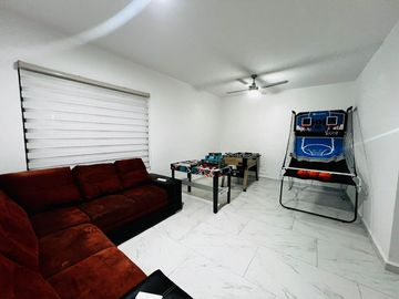 CASA EN VENTA EN RESIDENCIAL LA RIOJA