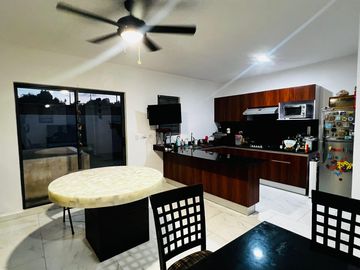 CASA EN VENTA EN RESIDENCIAL LA RIOJA