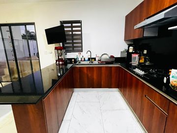 CASA EN VENTA EN RESIDENCIAL LA RIOJA