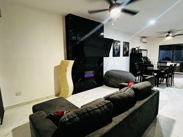 CASA EN VENTA EN RESIDENCIAL LA RIOJA