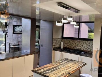 Bonita casa en venta o renta en Club de Golf Vallescondido