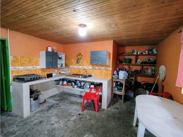 Se Vende Finca Pueblo Tapao Montenegro