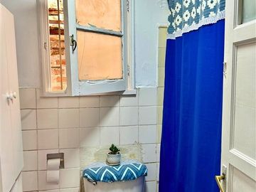Casa en Venta en Casa para Remodelar Con Gran Terreno, a Pasos de Metro F. Castillo Velasco, La Reina
