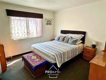 Casa en Venta en Casa para Remodelar Con Gran Terreno, a Pasos de Metro F. Castillo Velasco, La Reina