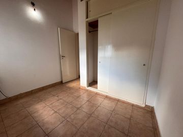 Casa PH 3 amb en alquiler Temperley , patio jardín
