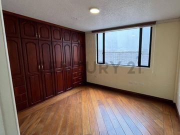 Acogedora Suit en Venta sector Sangolqui