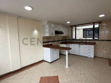 Acogedora Suit en Venta sector Sangolqui