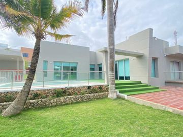 CASA CAMPESTRE en VENTA en Puerto Colombia ALTOS DE PRADOMAR