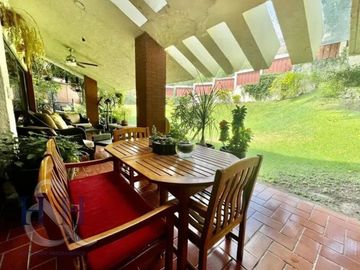 Casa En Venta En Lomas Del Valle