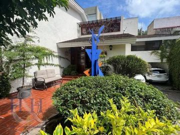 Casa En Venta En Lomas Del Valle