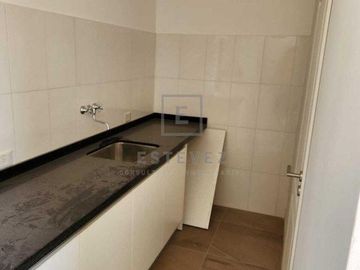 Casa en Venta a la laguna y pileta con RENTA. Barrio Cerrado Norte, El Canton, Escobar