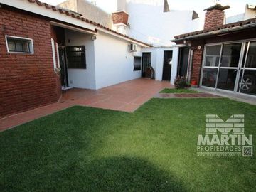 Impecable chalet de 5 ambientes con jardín - Victoria, frente a Fate
