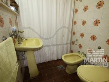 Impecable chalet de 5 ambientes con jardín - Victoria, frente a Fate