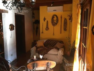 Excelente casa 3 dormitorios jardin cochera