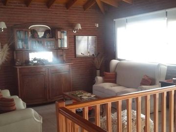 Excelente chalet en los alamos, con piscina climatizada - Pinamar