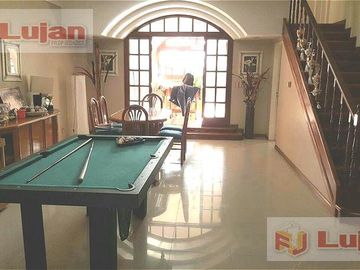 Casa - Villa Luro