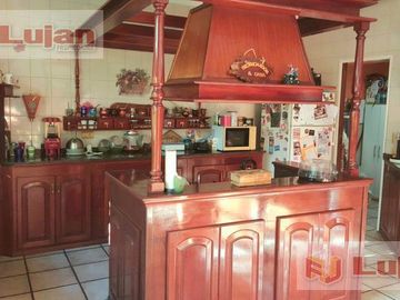 Casa - Villa Luro