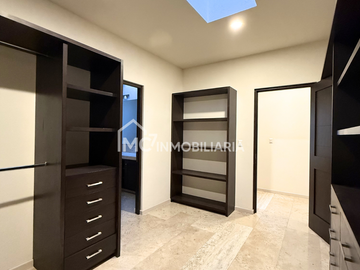 Casa en El Campanario en VENTA y RENTA