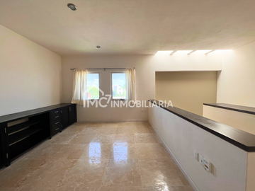 Casa en el Campanario en Renta y Venta