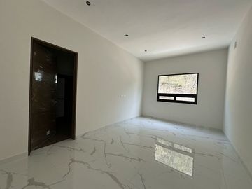 CASA EN VENTA EN BOSQUES DE LAS MISIONES  CARRETERA NACIONAL SANTI