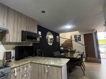 Casa en el sur de gdl a 10 min del ITESO y TECMILENIO