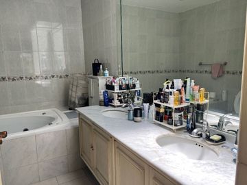 Casa en condominio en venta en interlomas