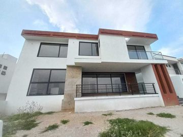 Casa Nueva Bosque  Esmeralda