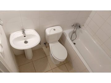 Venta casa 3D 2B 2E en Condominio Portal de Calle Larga