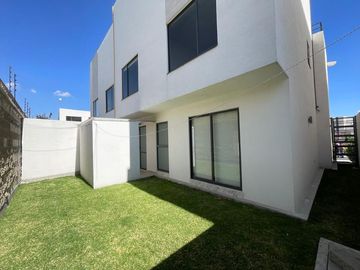 CASA MODELO MONACO II, VILLAS DEL CAMPO CALIMAYA