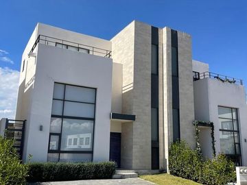 CASA MODELO MONACO II, VILLAS DEL CAMPO CALIMAYA