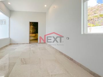 CASA EN VENTA EN LOMA LINDA