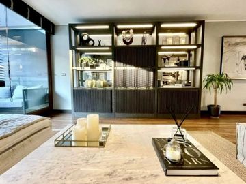 Venta Departamento 3 dormitorios 3 baños 3 box Vitacura/ Croata