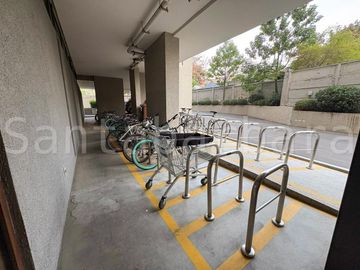 Venta Departamento 3 dormitorios 3 baños 3 box Vitacura/ Croata